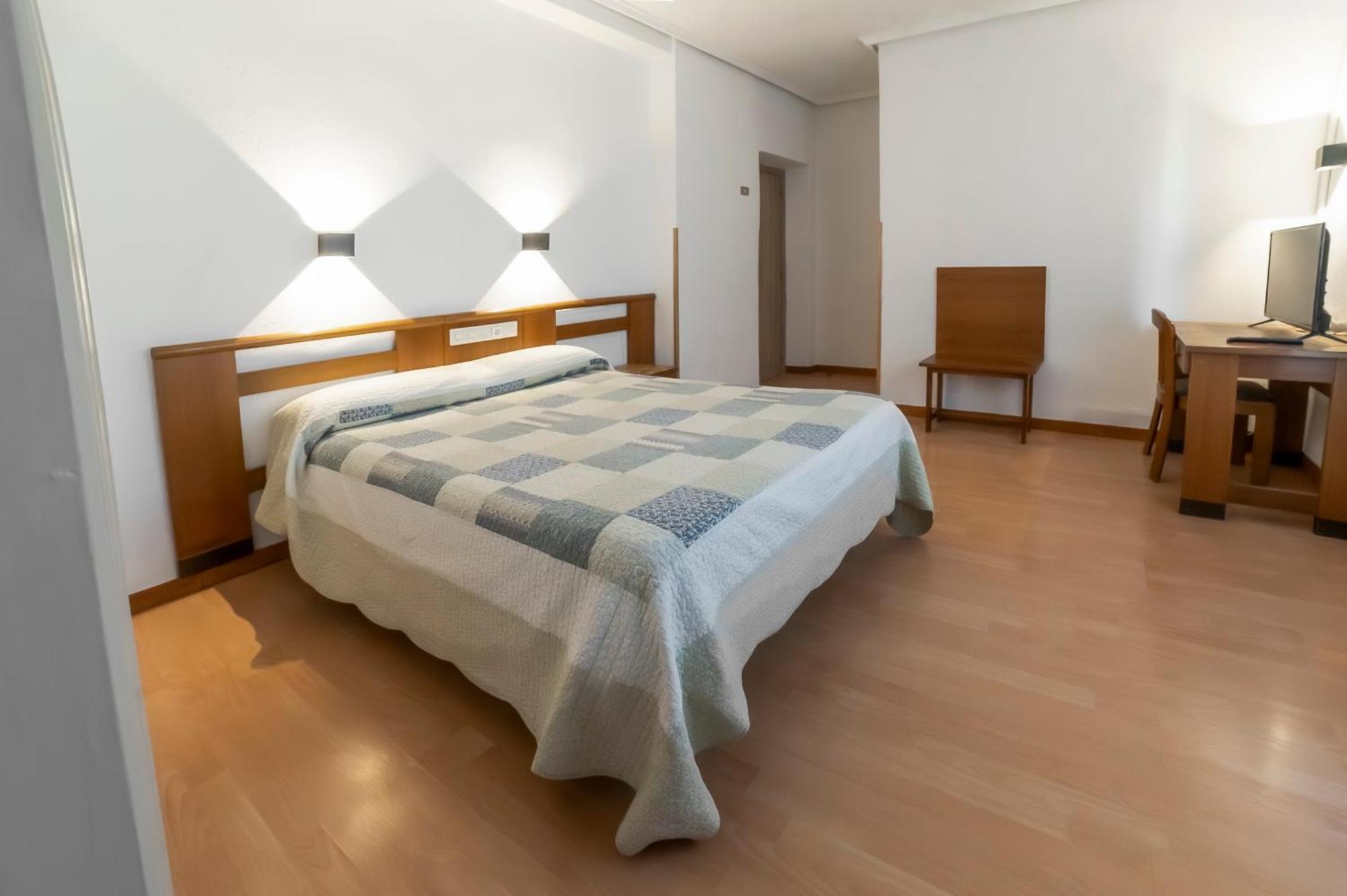 Hotel Pedro Torres Cuenca  Luaran gambar