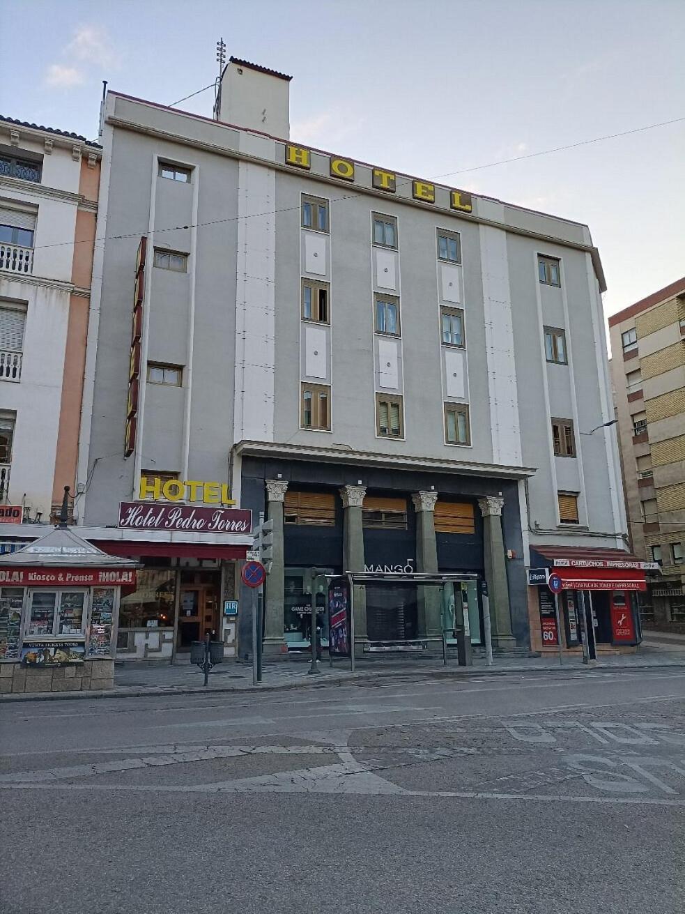 Hotel Pedro Torres Cuenca  Luaran gambar