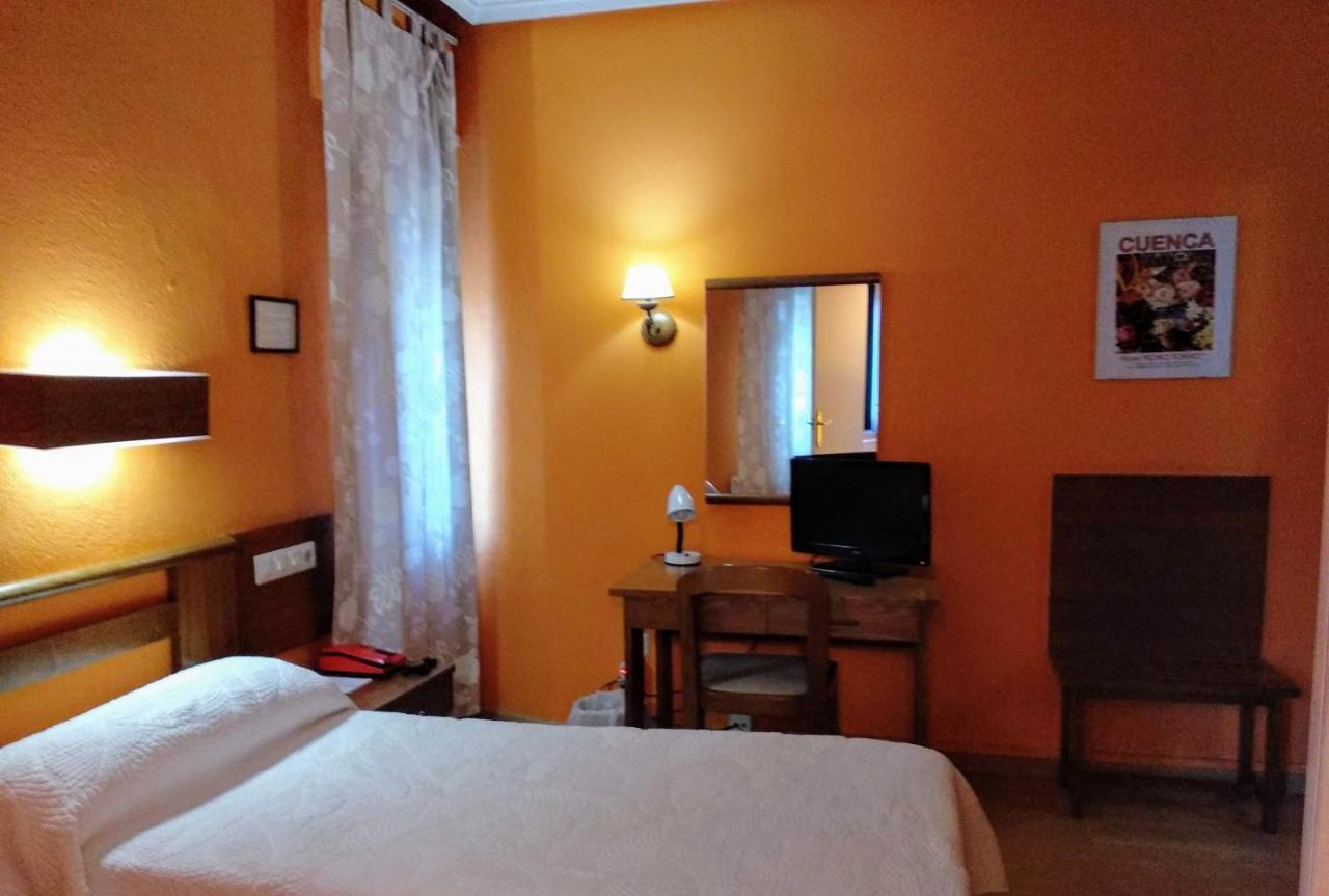 Hotel Pedro Torres Cuenca  Luaran gambar